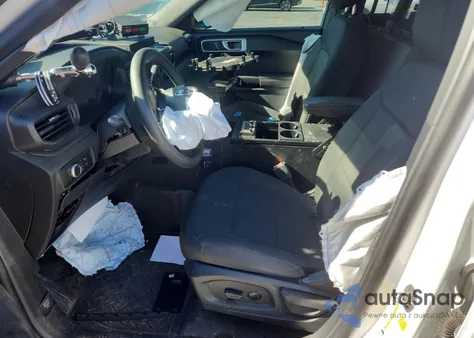 2022 Ford Explorer Police Interceptor z USA, uszkodzony, nr VIN 1FM5K8AB8NGA31070